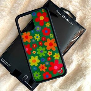 *NEW-Wildflower Limited Edition Cases Compatible with iPhone12 Pro Max (Bloom)